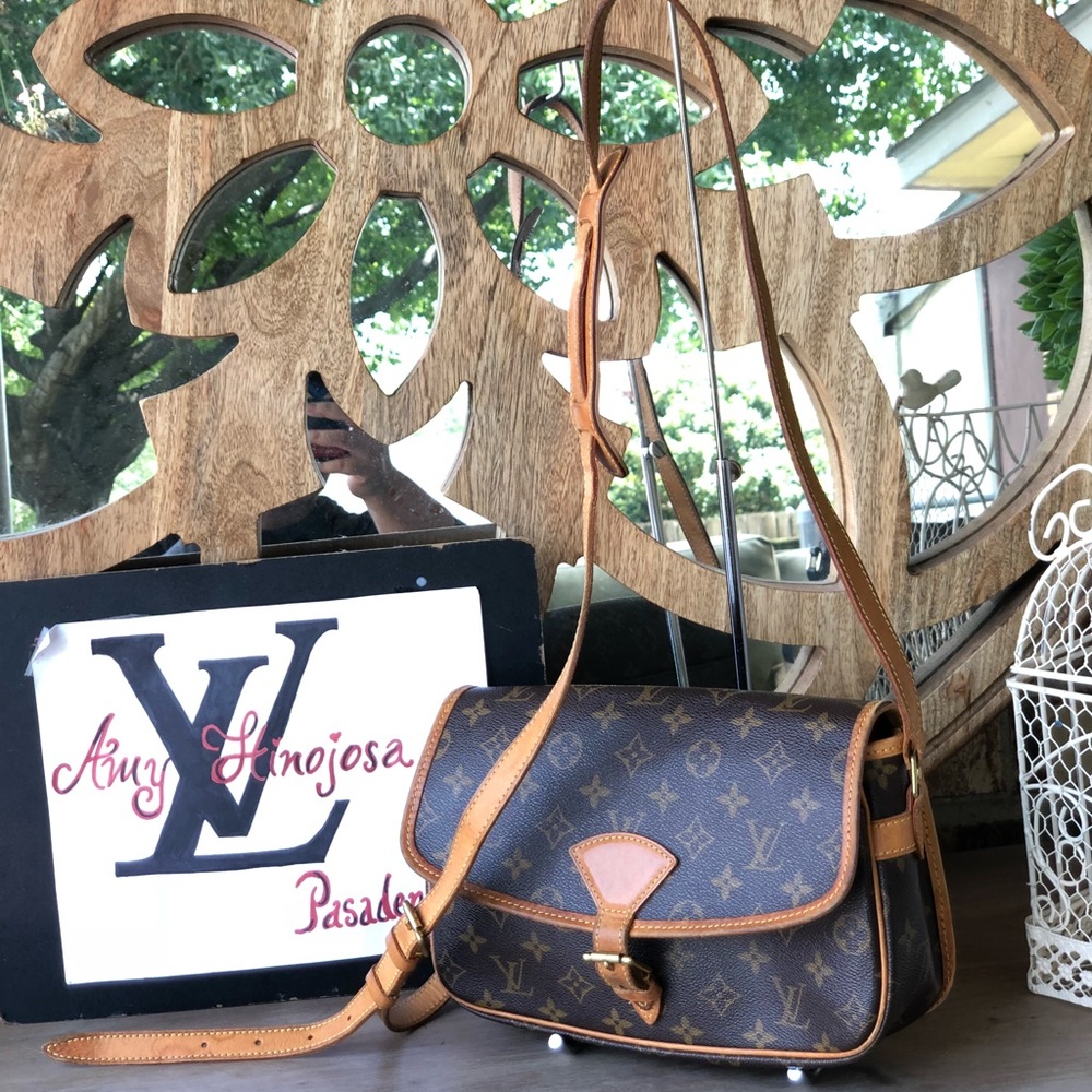 Authentic Pre loved Sologne Crossbody LV